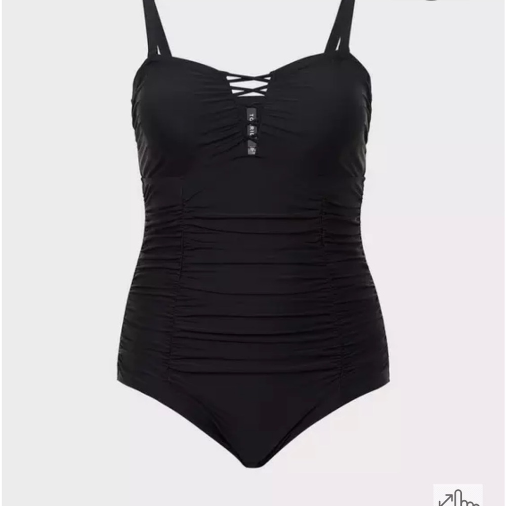 EUC Torrid Size 3 wireless lattice one piece swimsuit